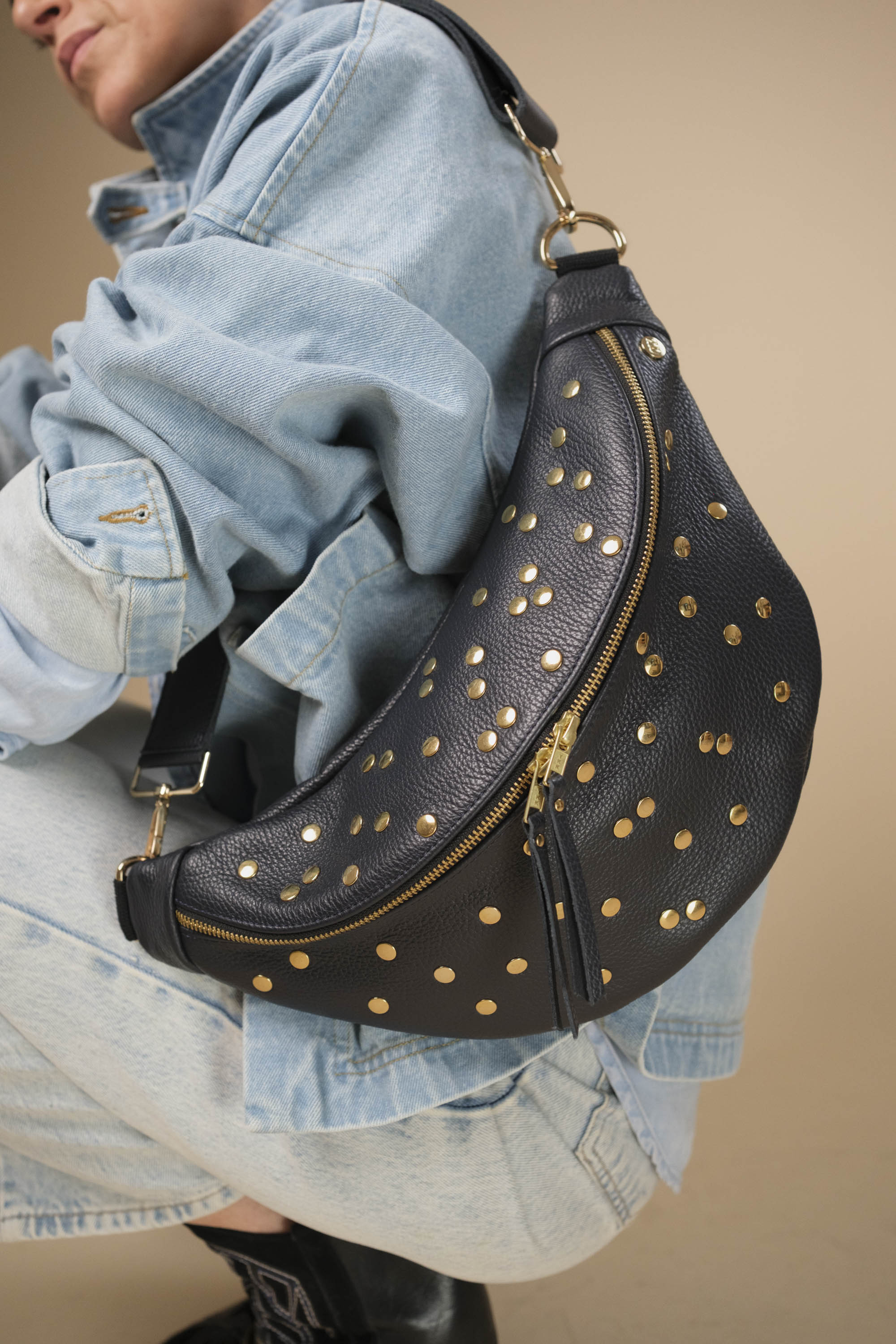 Banane Dotty Cuir Grainé Bleu Nuit