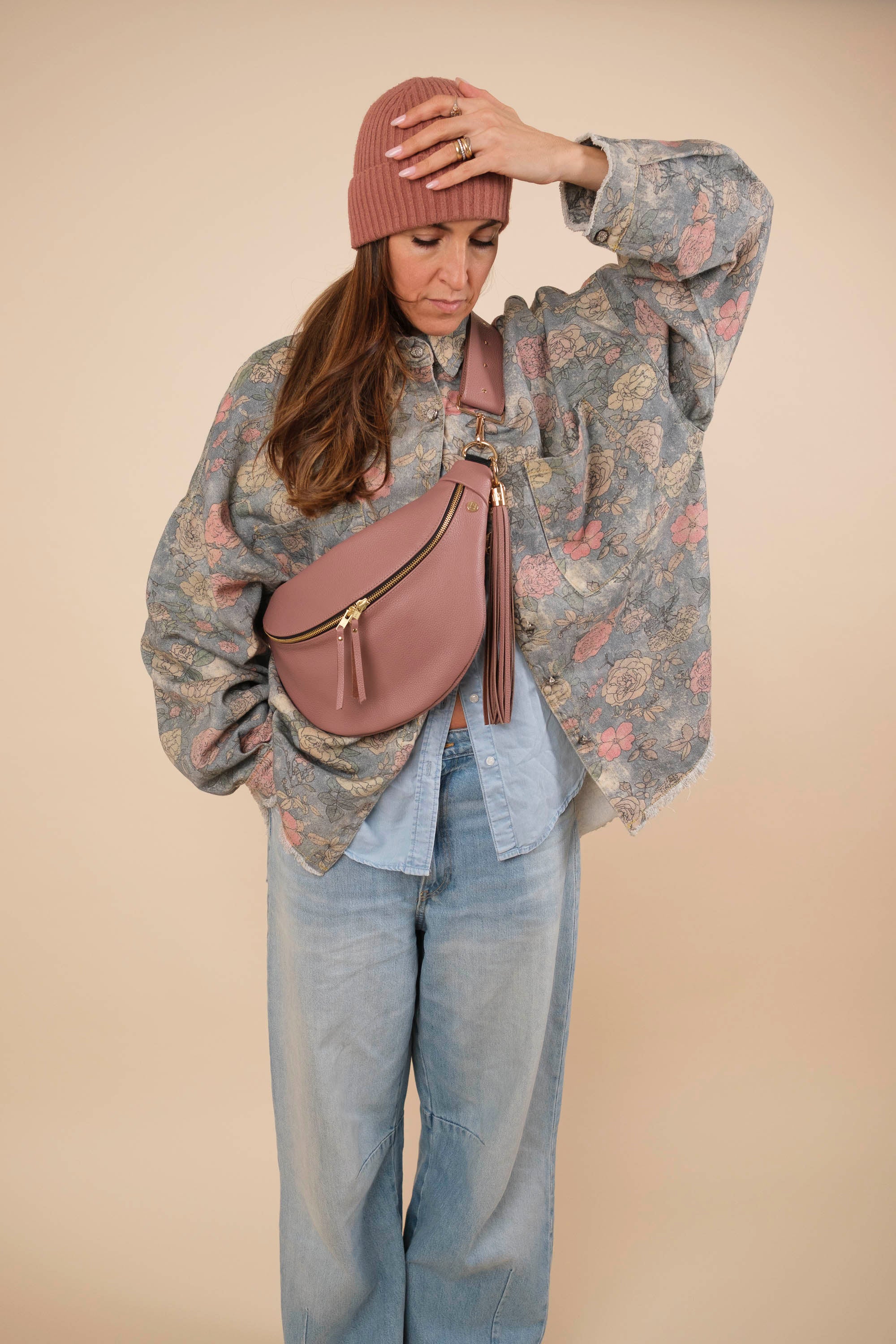 Banane Simple Cuir Grainé Bois de Rose (avec Pompon)