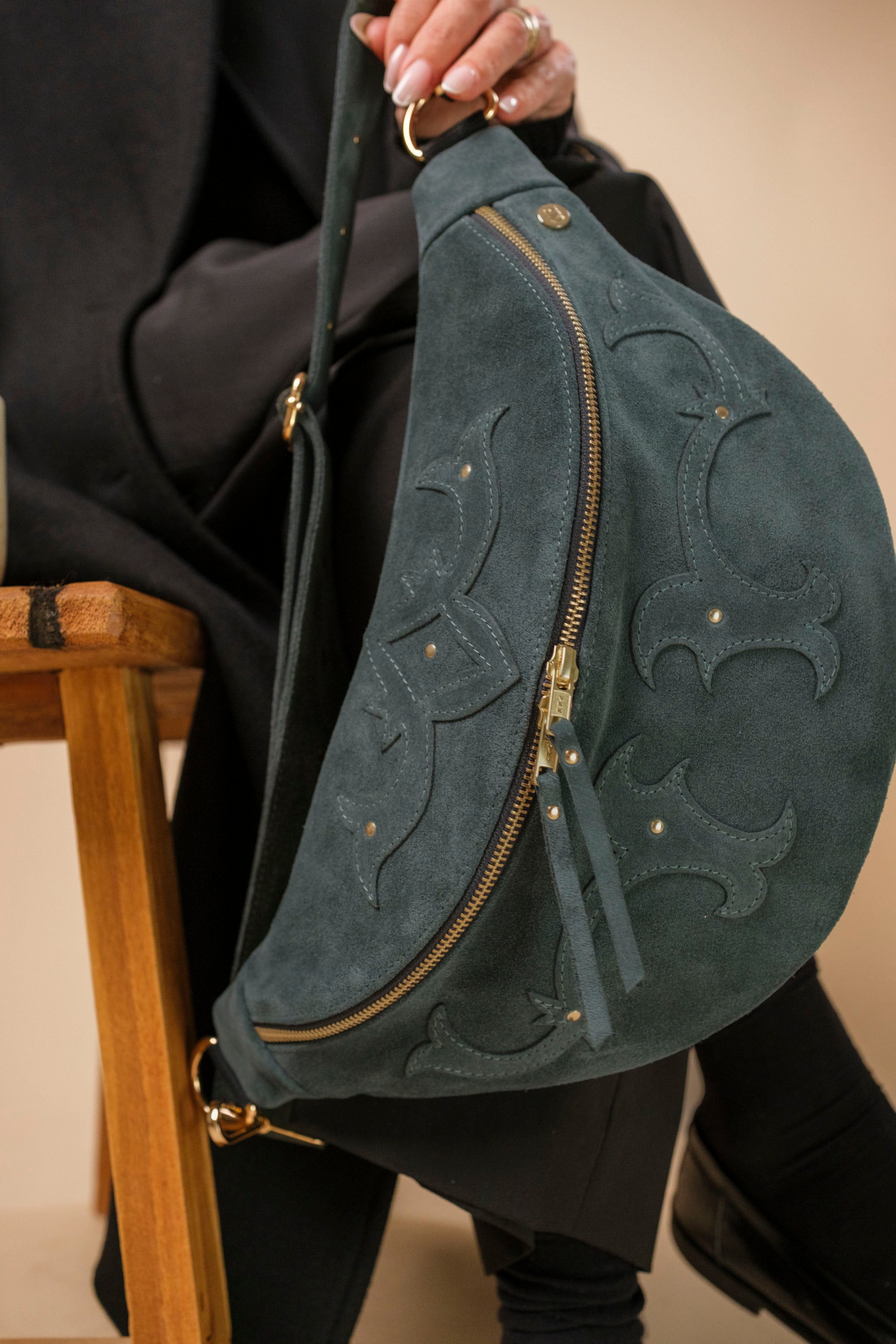 Banane Calamity Cuir Daim Bottle