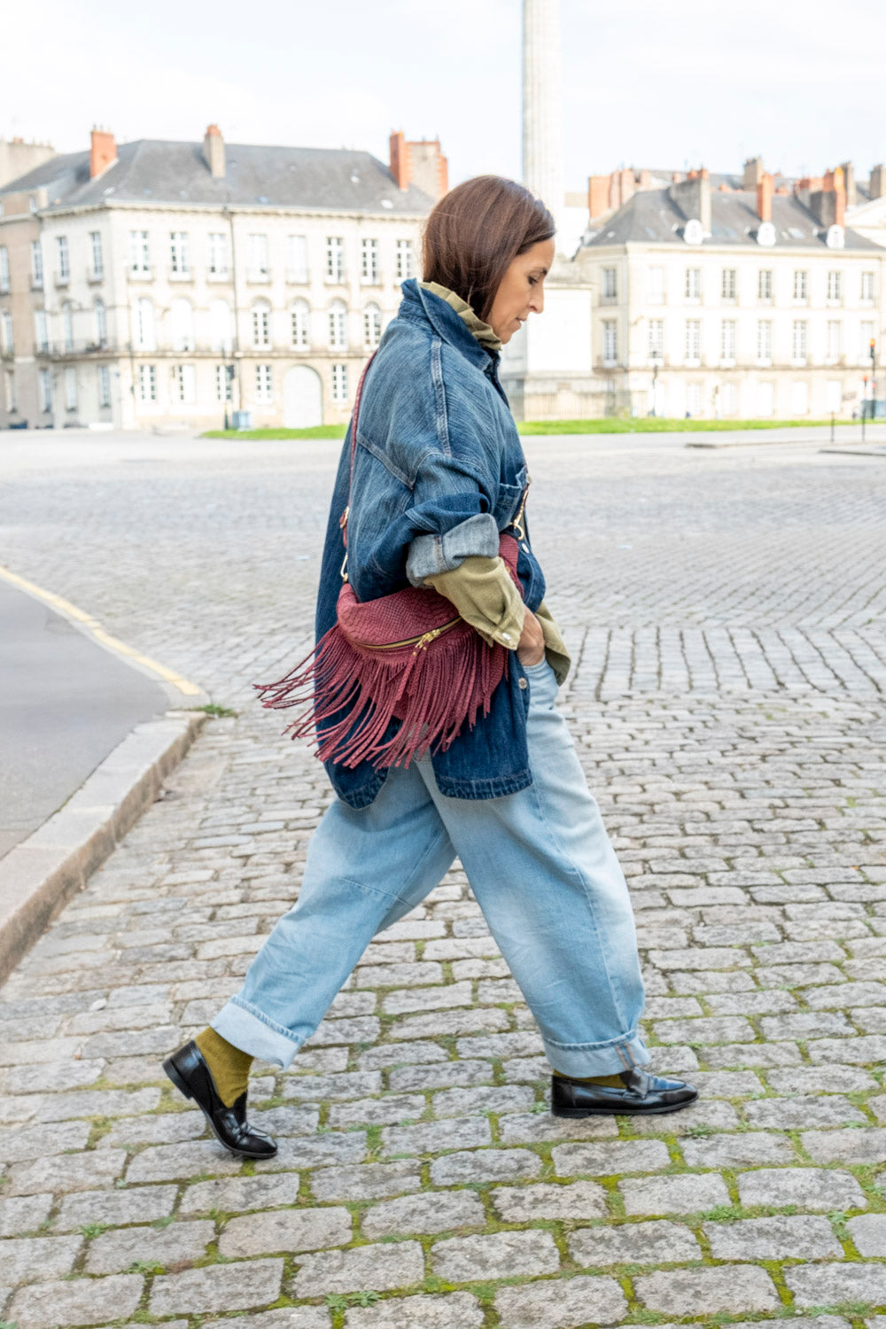 Banane Cuir Embossé Frange Prune