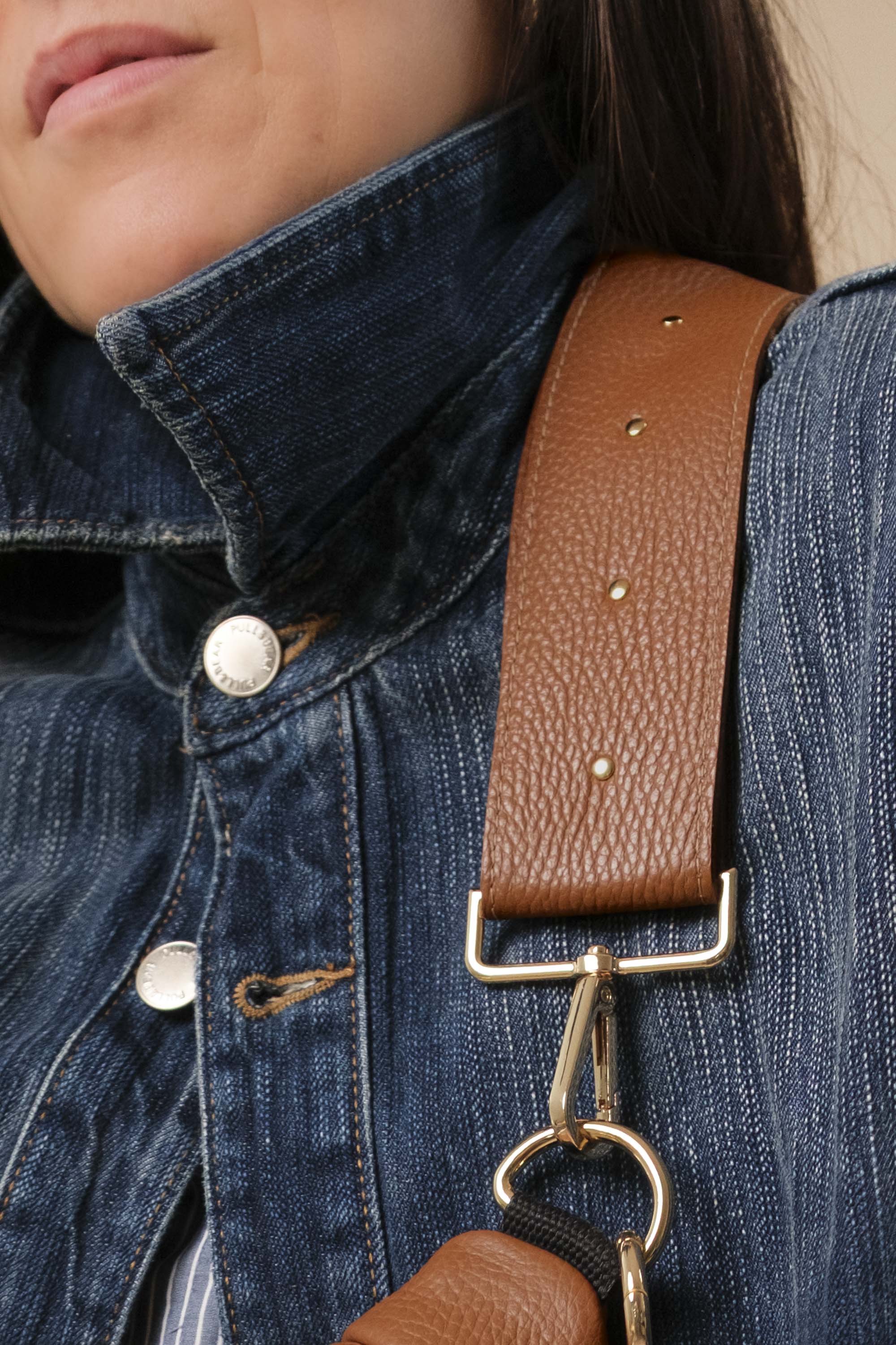 Banane à Frange Cuir Grainé Caramel