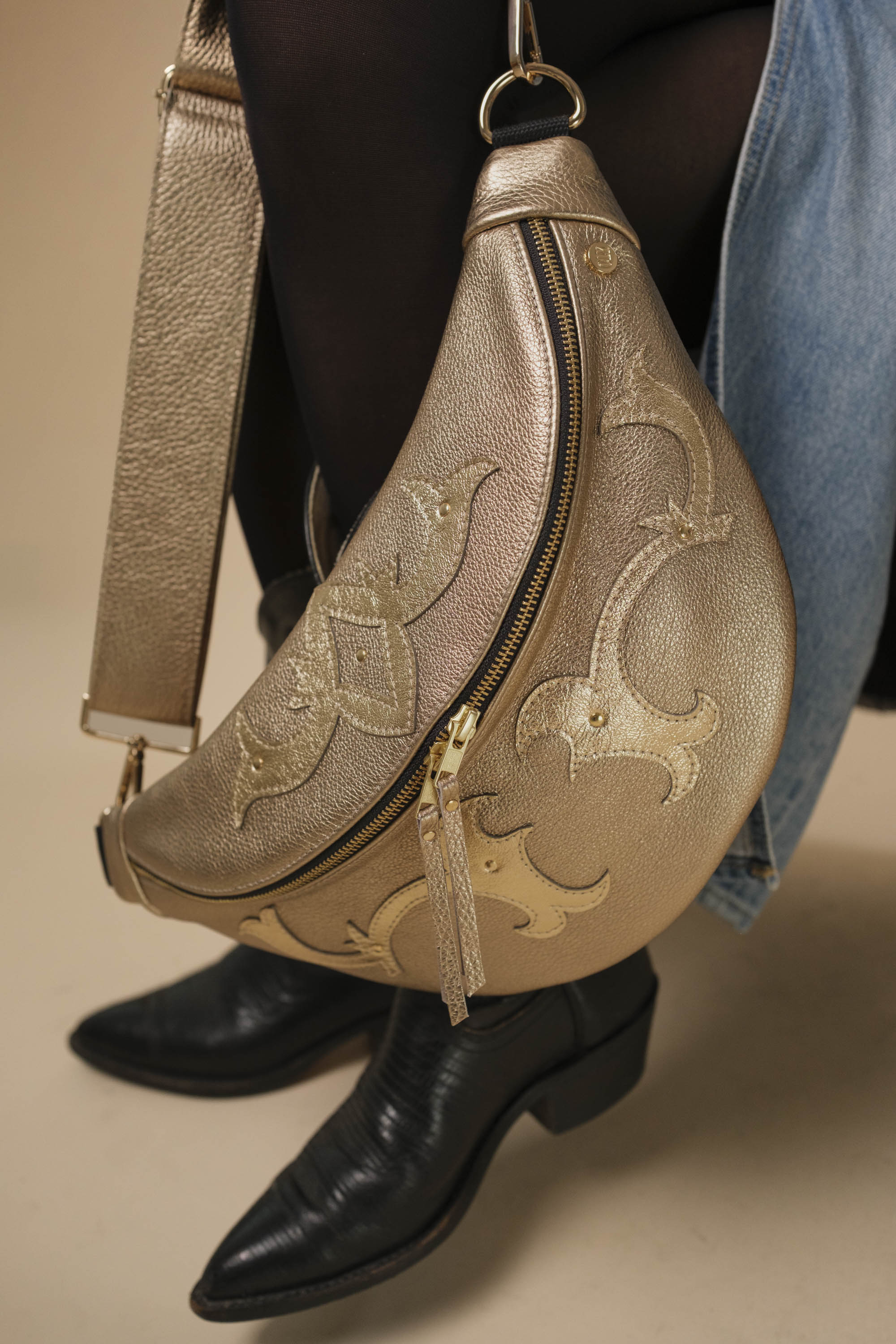 Banane Calamity Double Trouble Cuir Grainé Champagne & 24K