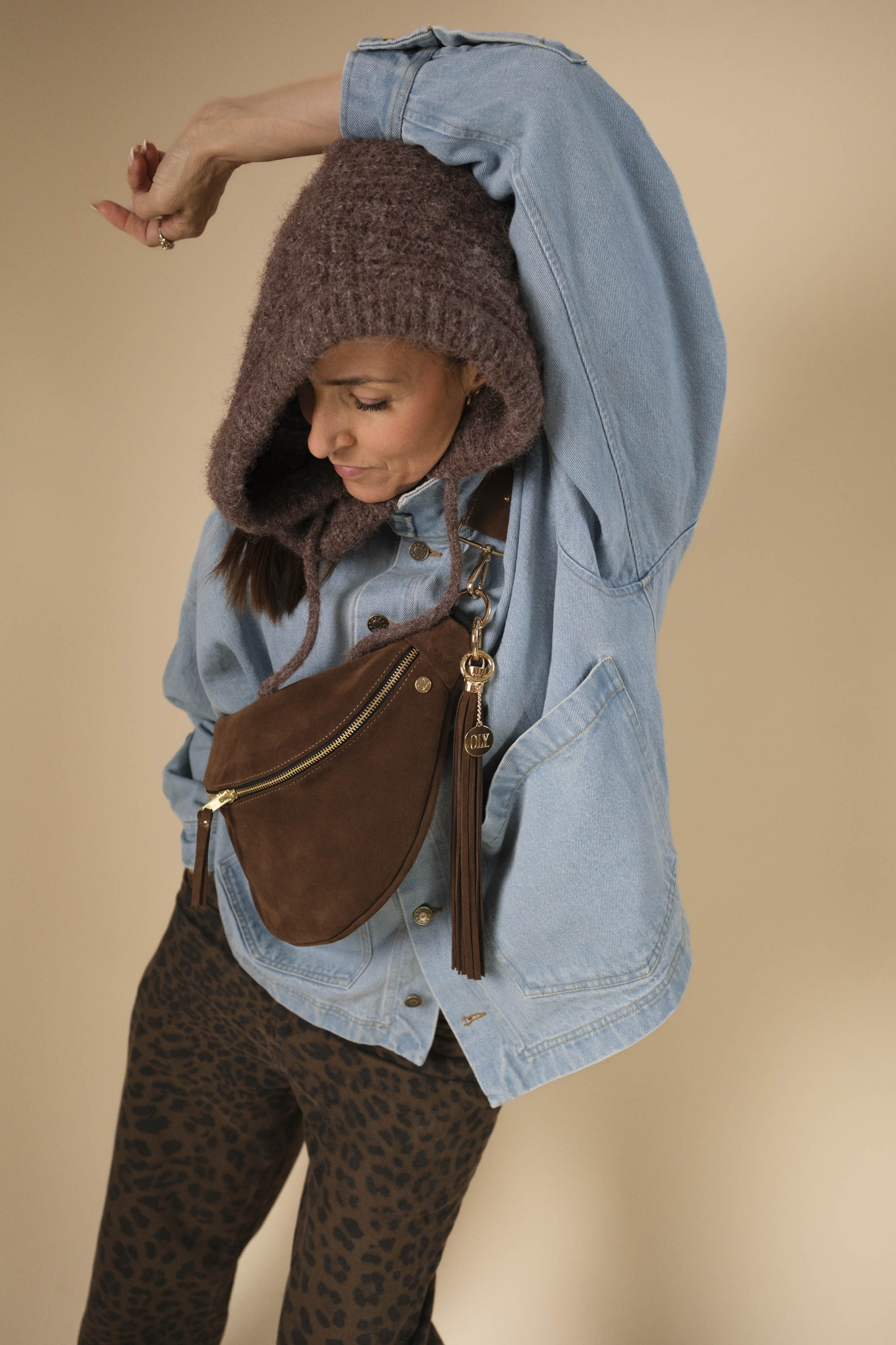 Banane Simple Cuir Daim Choco (avec Pompon)