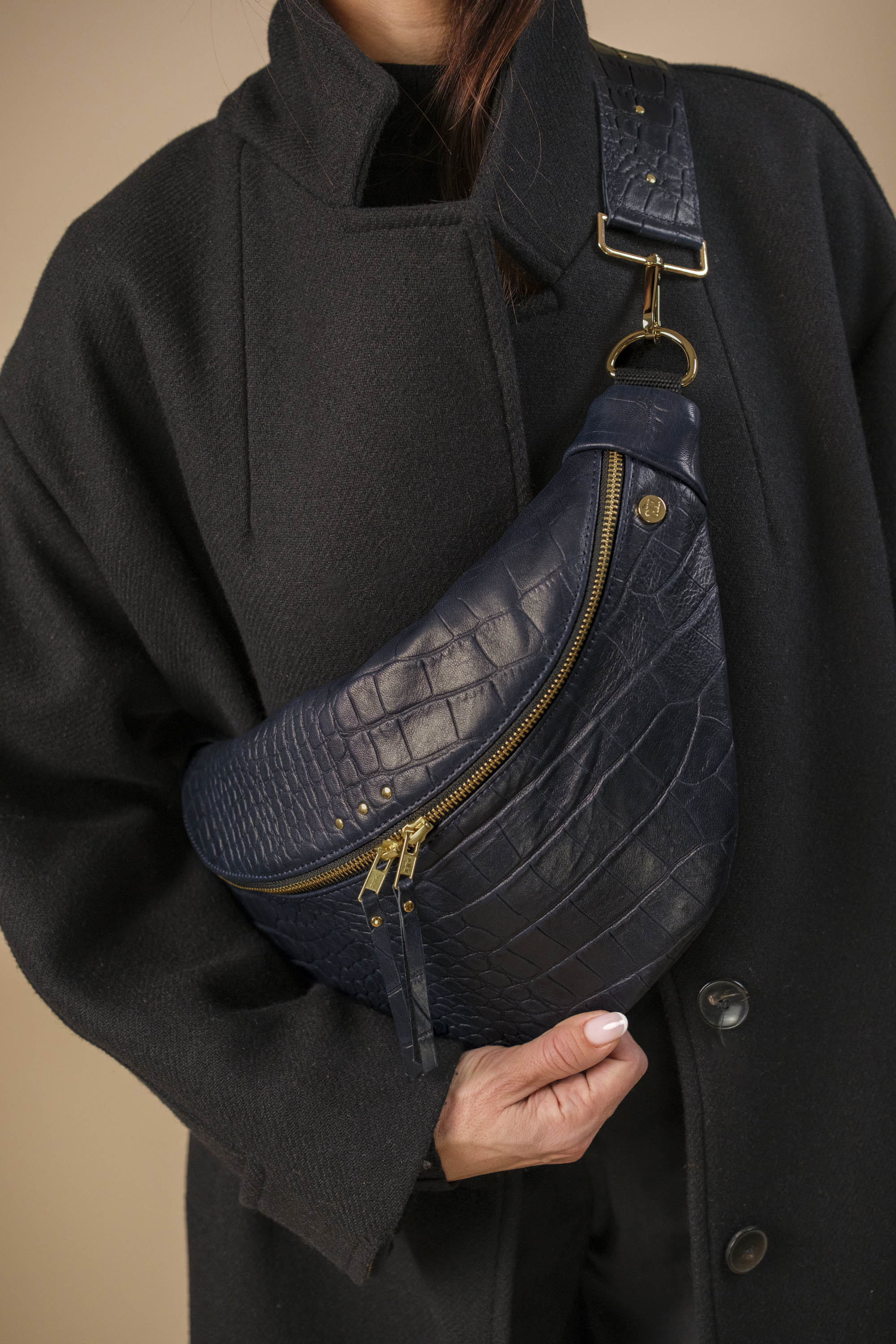 Banane Simple Cuir Lisse Embossé Croco Bleu Nuit, tannage végétal