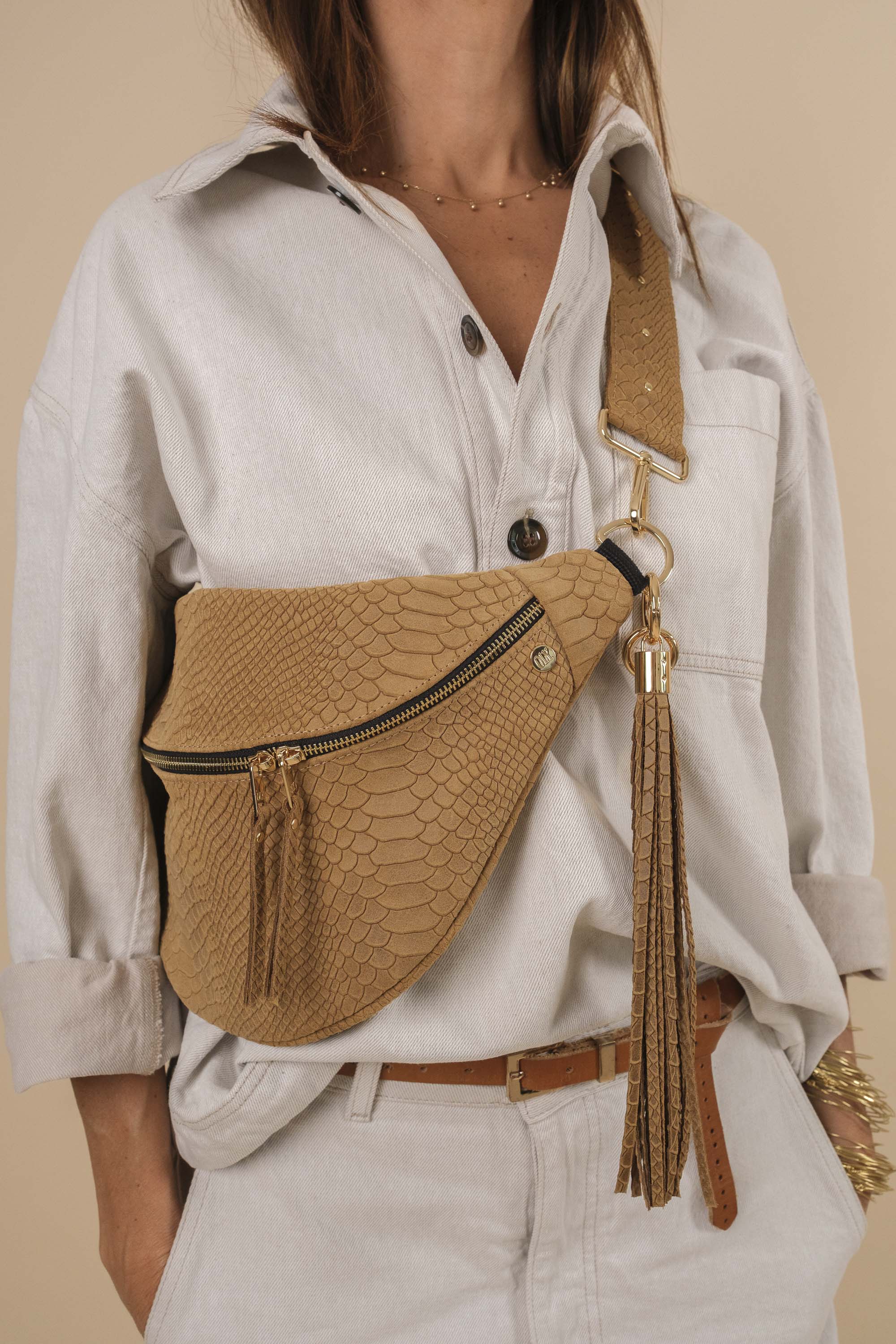 Banane Simple Cuir Embossé Croco Savane (avec pompon)