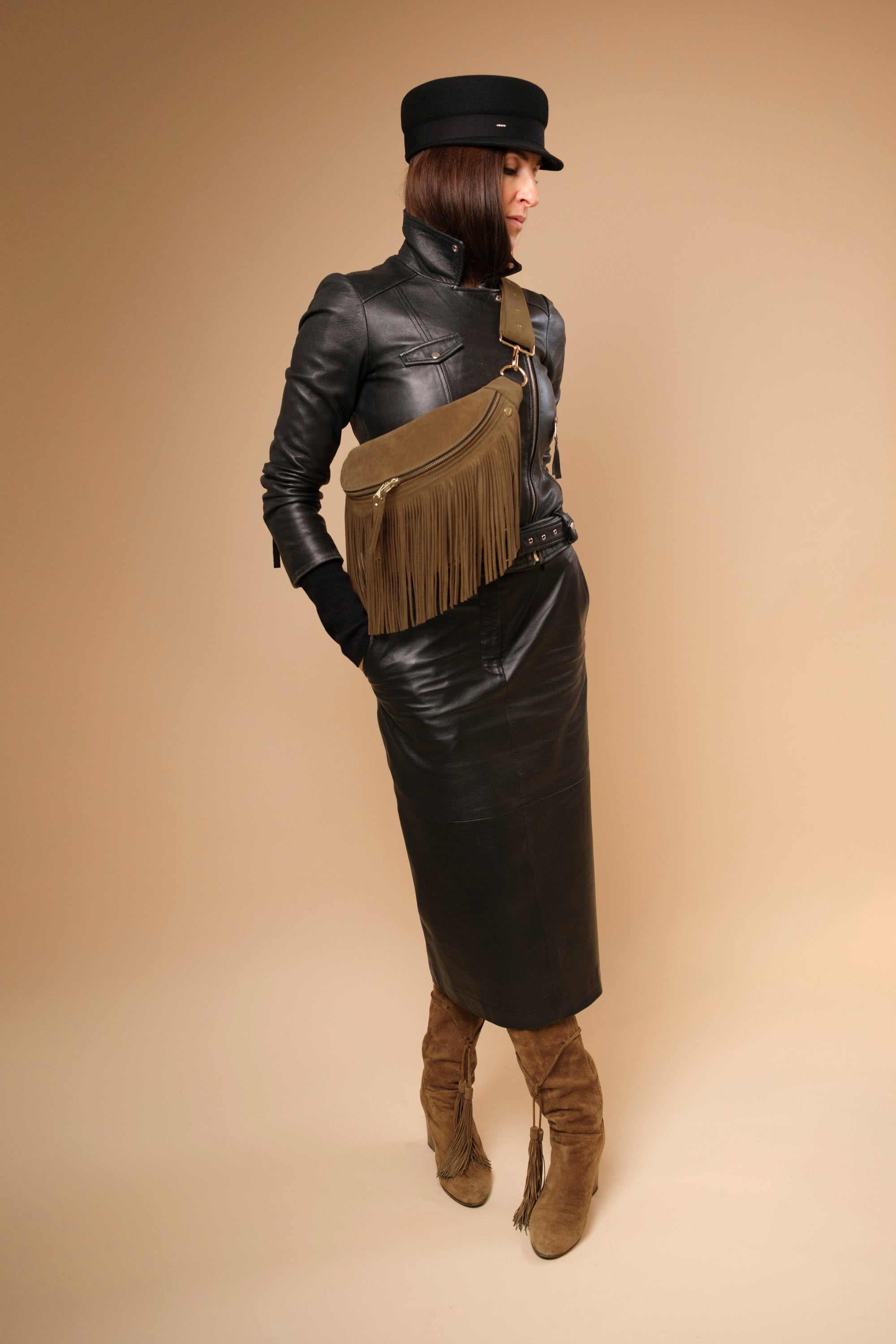 Banane à Frange Cuir Daim Havane