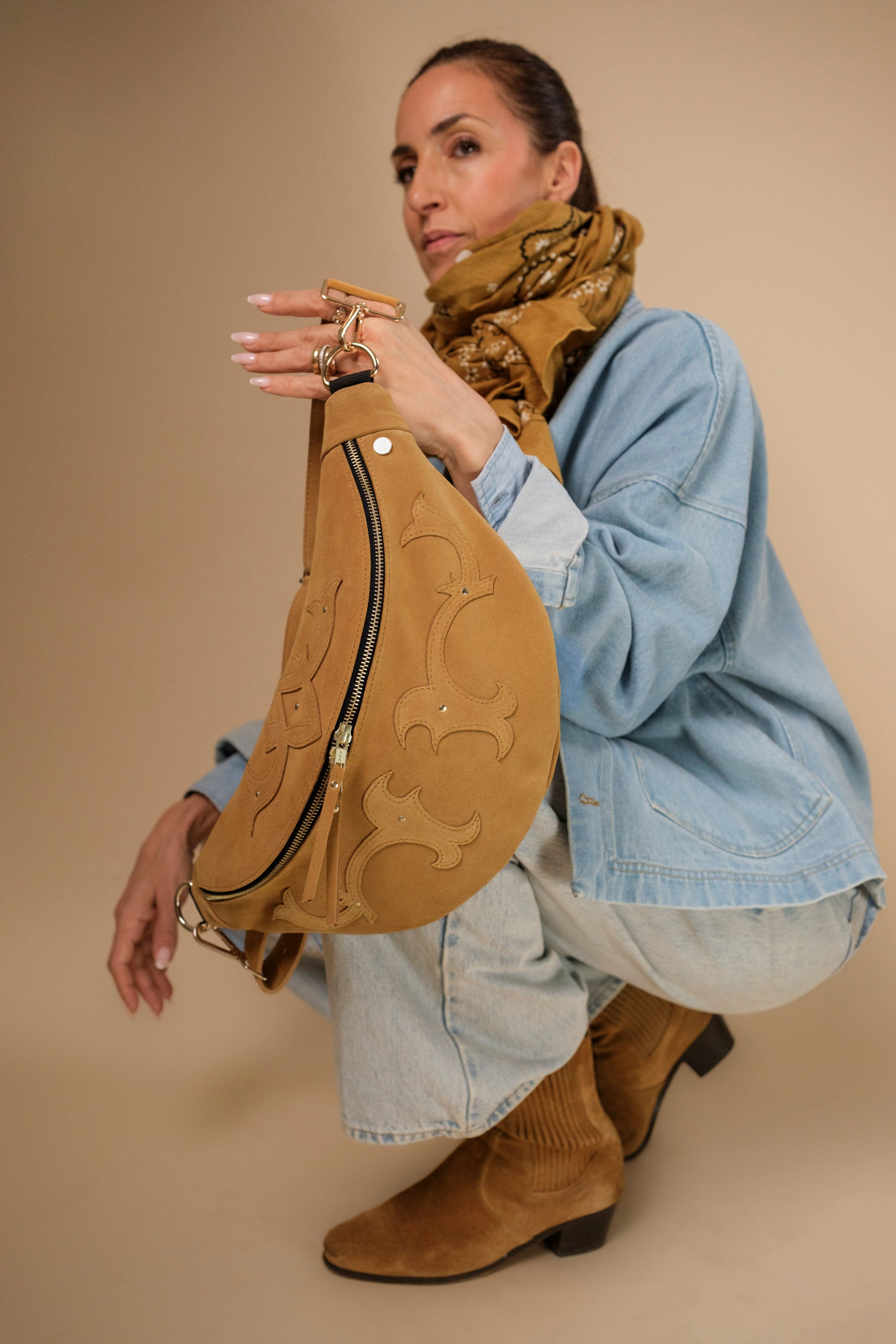 Banane Calamity Cuir Daim Safran