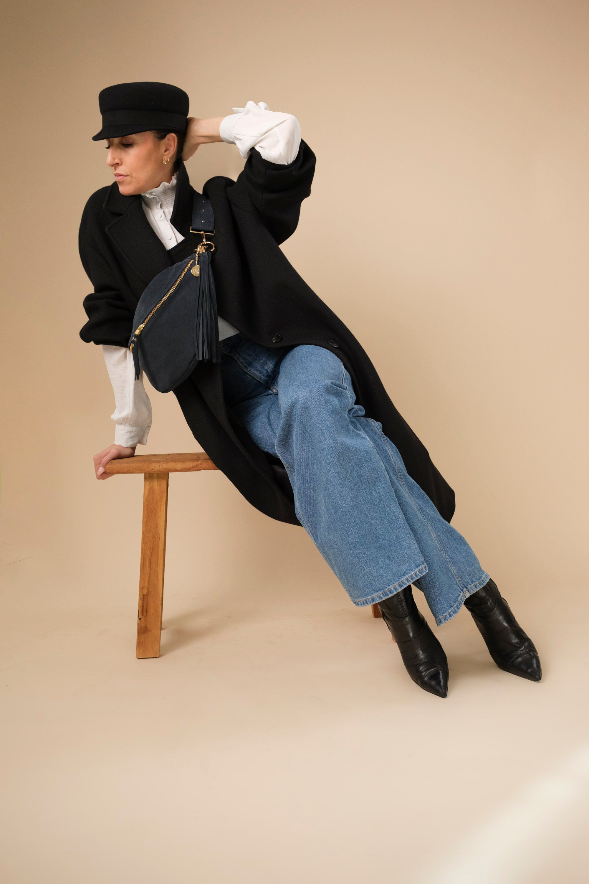 Banane Simple Cuir Daim Shark (avec Pompon)