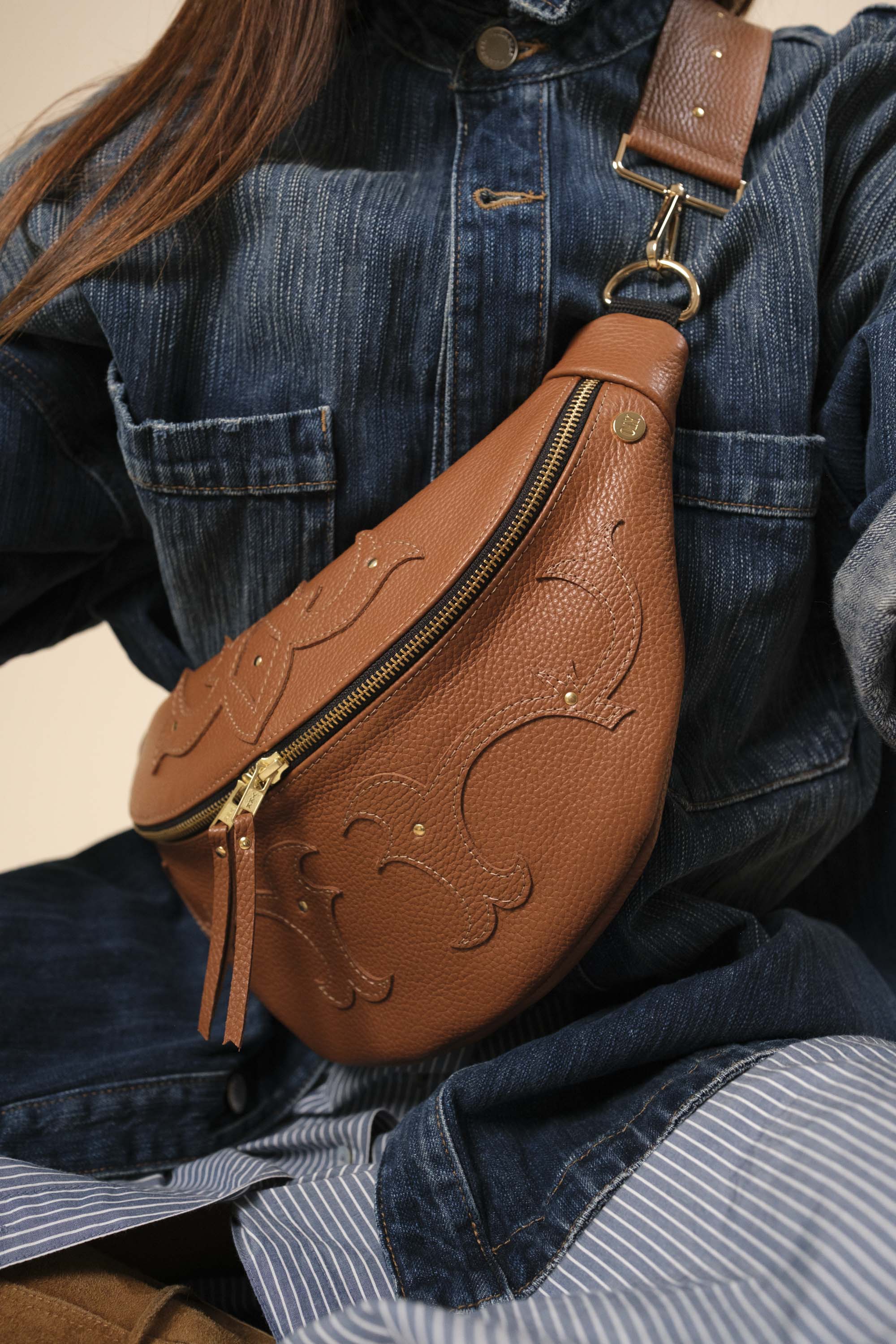 Banane Calamity Cuir Grainé Caramel