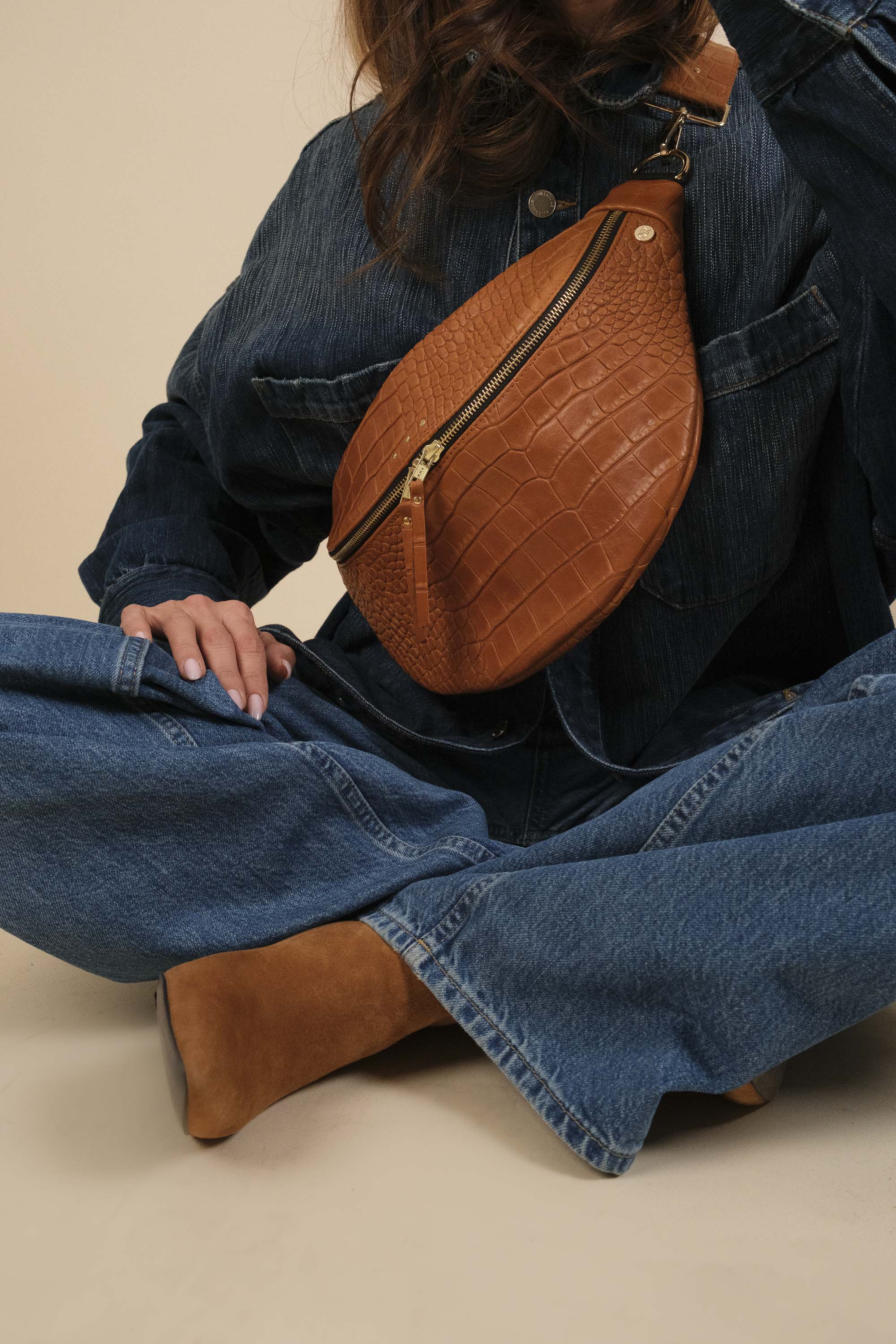 Banane Simple Cuir Lisse Embossé Croco Cognac, tannage végétal