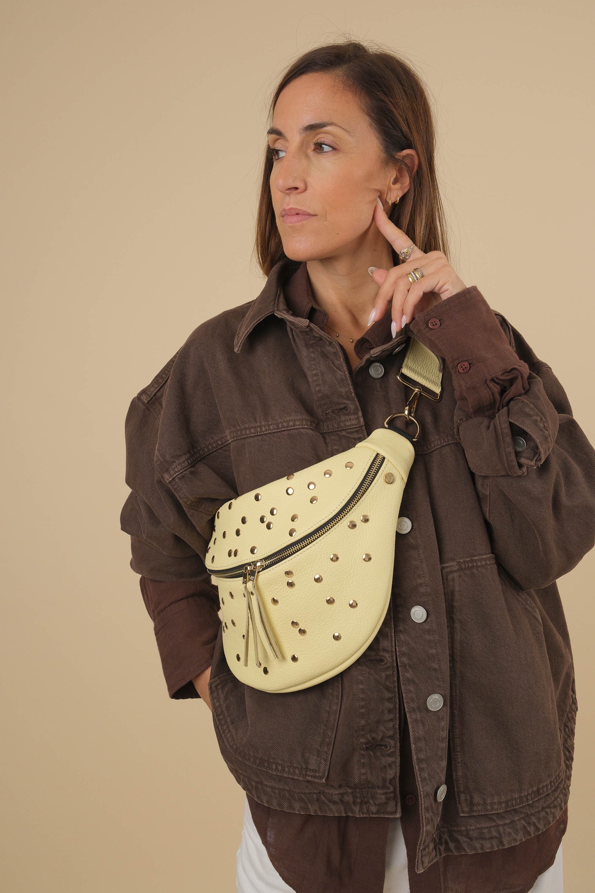 Banane Dotty Cuir Grainé Jaune Beurre