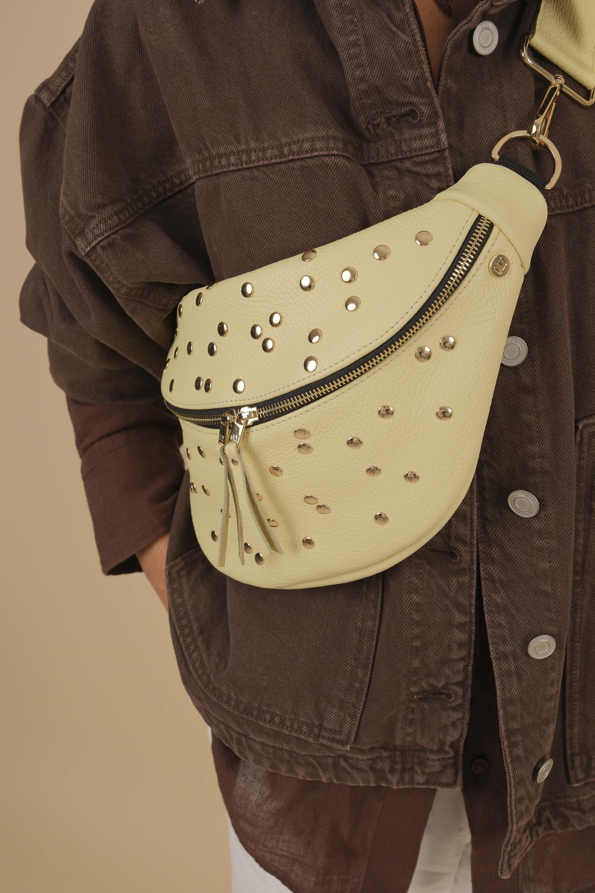 Banane Dotty Cuir Grainé Jaune Beurre