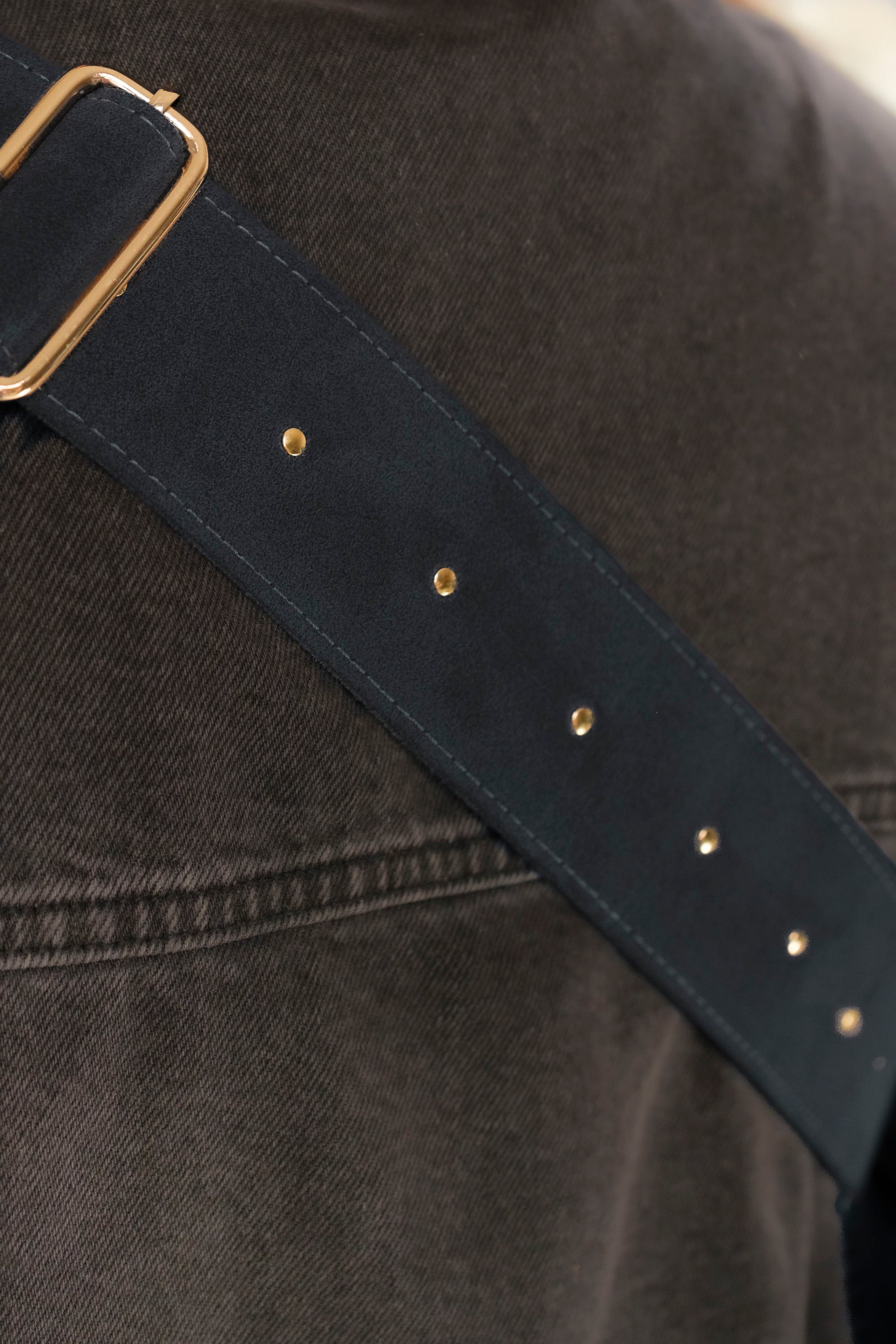 Banane à Frange Cuir Daim Shark